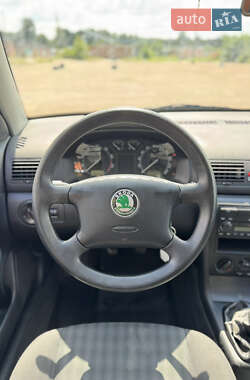 Лифтбек Skoda Octavia 2005 в 
