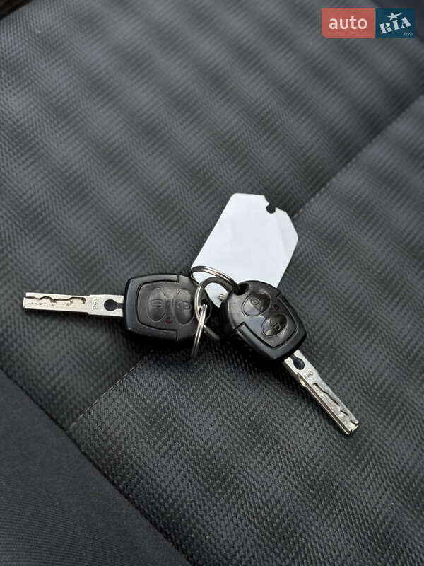 Лифтбек Skoda Octavia 2005 в Чернигове