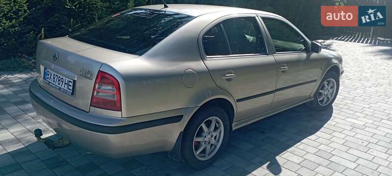 Лифтбек Skoda Octavia 2004 в Староконстантинове