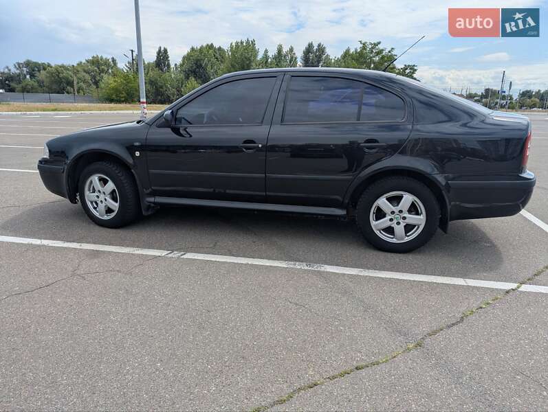 Лифтбек Skoda Octavia 2004 в Киеве