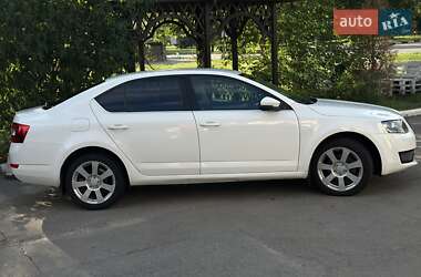 Лифтбек Skoda Octavia 2013 в 