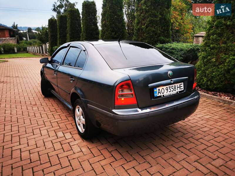 Лифтбек Skoda Octavia 2004 в Косове