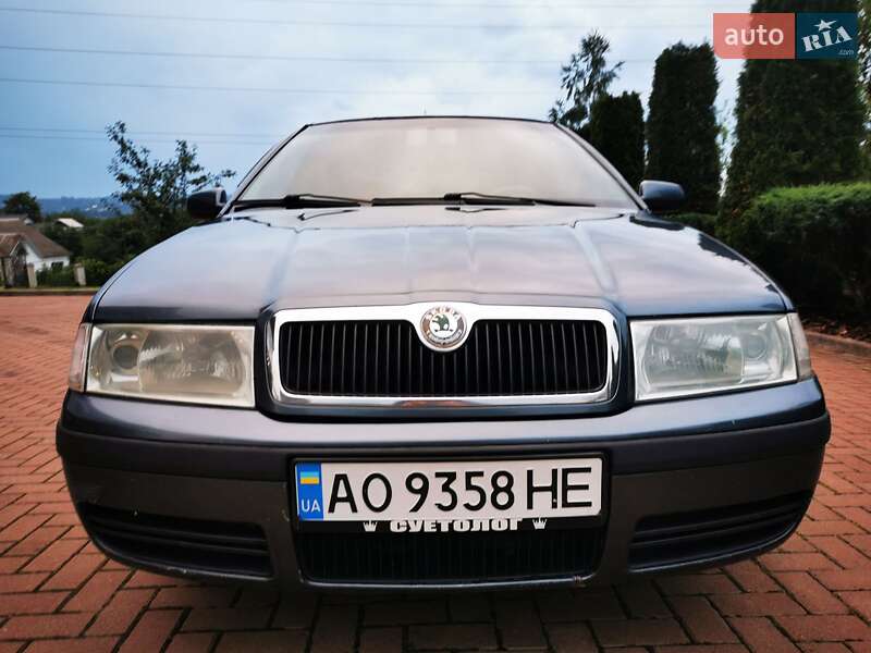 Лифтбек Skoda Octavia 2004 в Косове