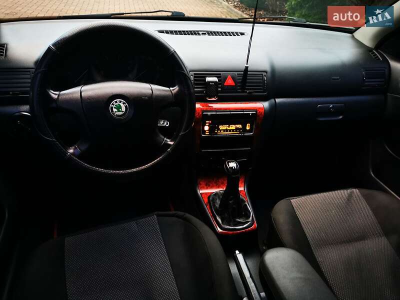 Лифтбек Skoda Octavia 2004 в Косове