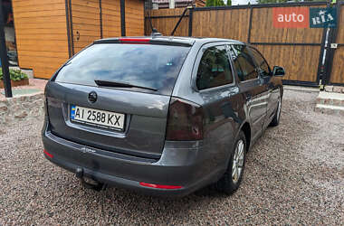 Универсал Skoda Octavia 2010 в 