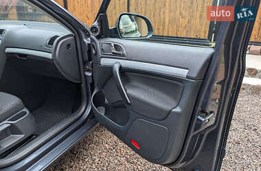 Универсал Skoda Octavia 2010 в 