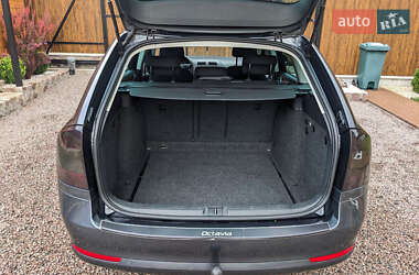 Универсал Skoda Octavia 2010 в 