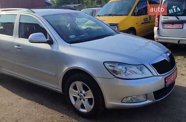 Універсал Skoda Octavia 2012 в 