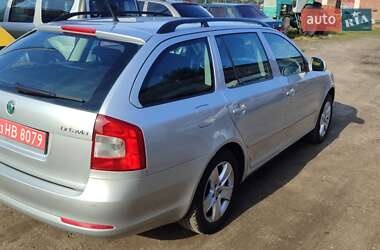 Універсал Skoda Octavia 2012 в 