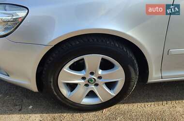 Універсал Skoda Octavia 2012 в 