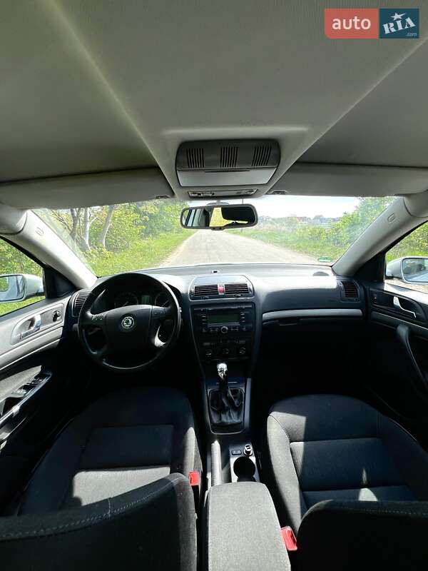 Лифтбек Skoda Octavia 2008 в Житомире