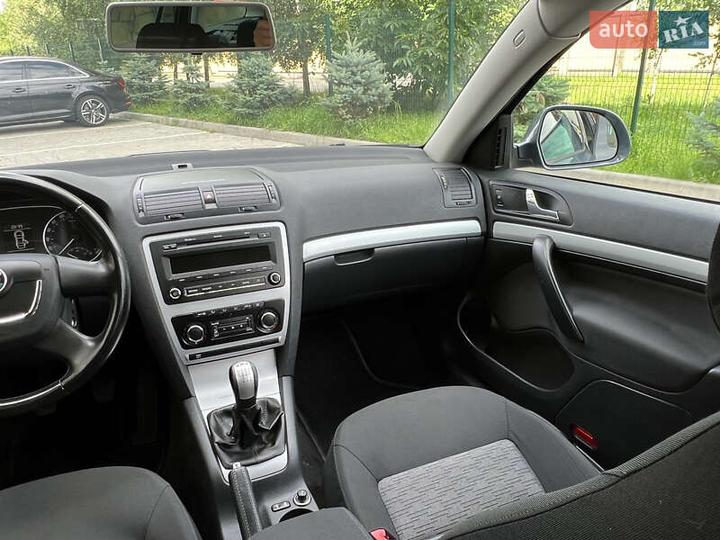 Универсал Skoda Octavia 2009 в Луцке