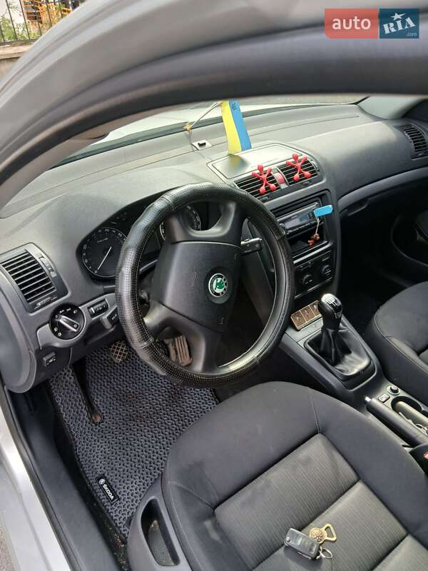 Лифтбек Skoda Octavia 2005 в Виннице