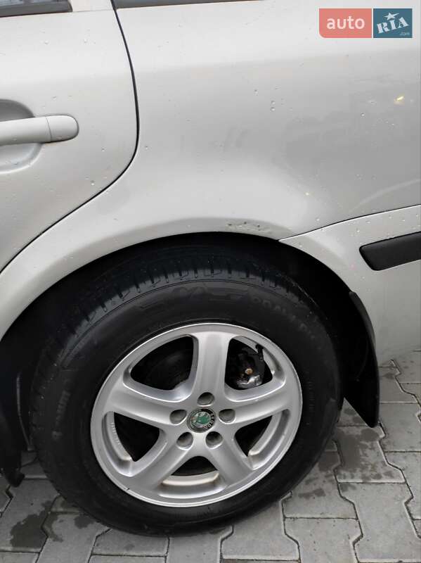 Універсал Skoda Octavia 2004 в Старому Самборі