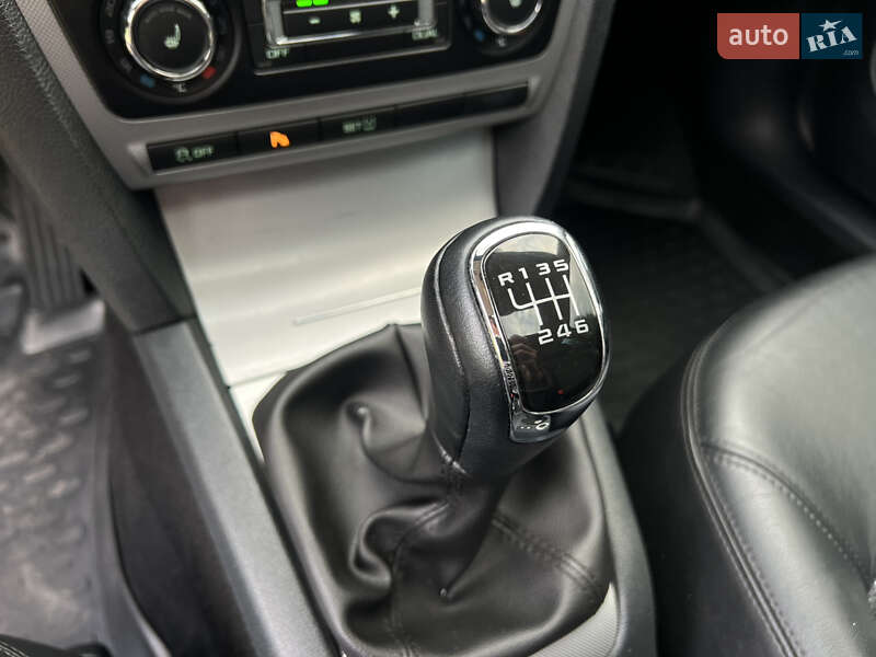 Универсал Skoda Octavia 2012 в Бердичеве фото 42 Универсал Skoda Octavia 2012 в Бердичеве