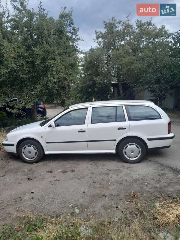 Универсал Skoda Octavia 1999 в Кропивницком