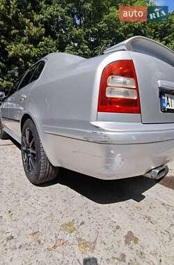 Лифтбек Skoda Octavia 2001 в 