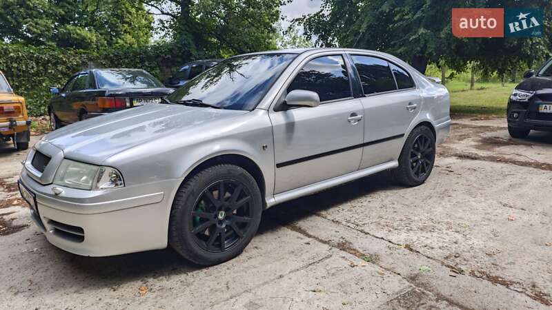 Лифтбек Skoda Octavia 2001 в 