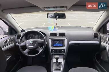Лифтбек Skoda Octavia 2012 в 