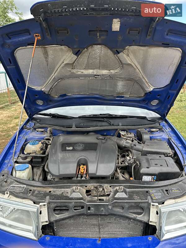Лифтбек Skoda Octavia 2009 в Черкассах