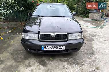 Лифтбек Skoda Octavia 2000 в Александровке