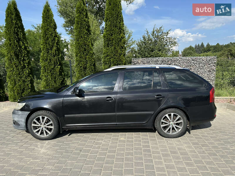 Универсал Skoda Octavia 2011 в Самборе