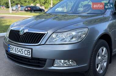 Лифтбек Skoda Octavia 2012 в 