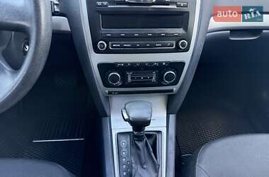 Лифтбек Skoda Octavia 2012 в 
