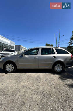Универсал Skoda Octavia 2012 в 