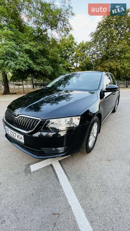 Лифтбек Skoda Octavia 2017 в Подгородном