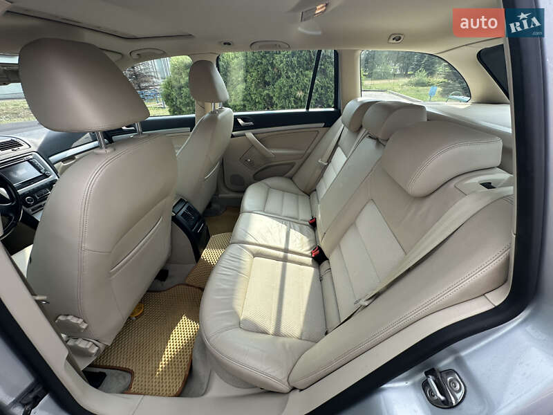Универсал Skoda Octavia 2010 в Днепре
