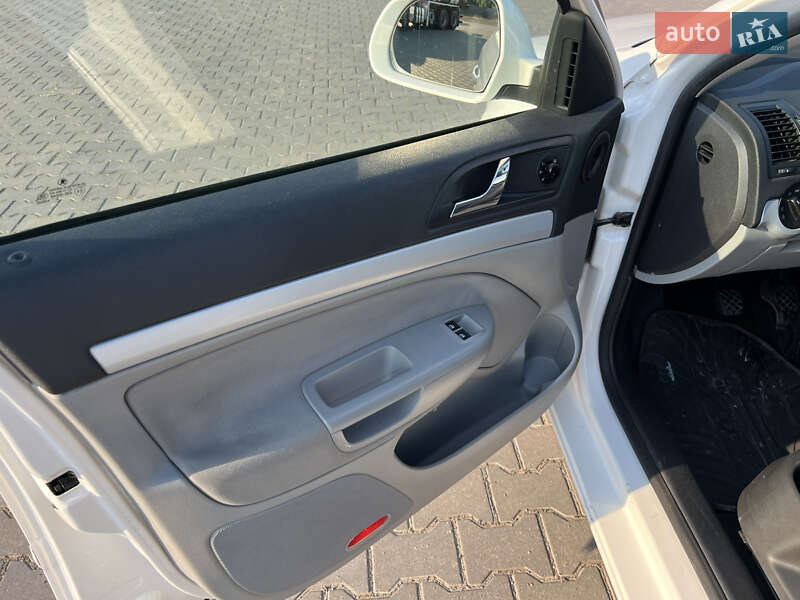 Универсал Skoda Octavia 2009 в Виннице