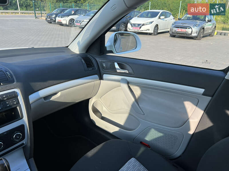 Универсал Skoda Octavia 2009 в Виннице