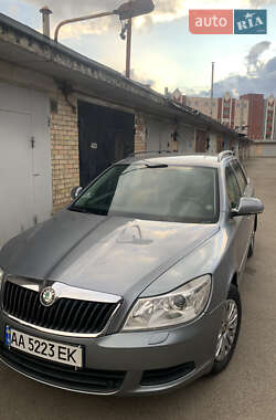 Универсал Skoda Octavia 2012 в Киеве