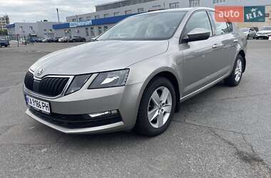 Ліфтбек Skoda Octavia 2019 в 