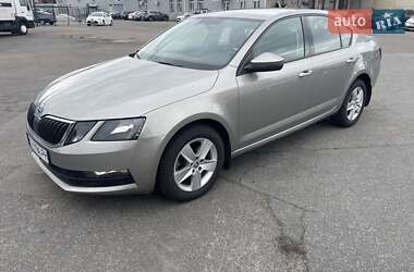 Ліфтбек Skoda Octavia 2019 в 