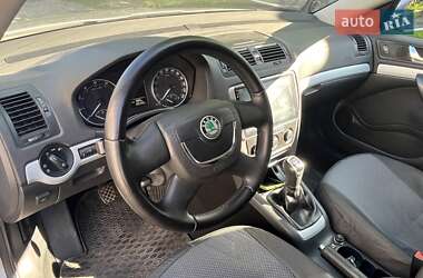 Универсал Skoda Octavia 2010 в 