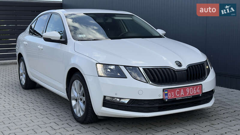 Лифтбек Skoda Octavia 2019 в Мукачево