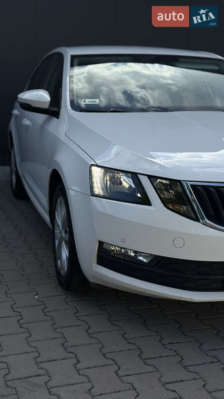 Лифтбек Skoda Octavia 2019 в Мукачево
