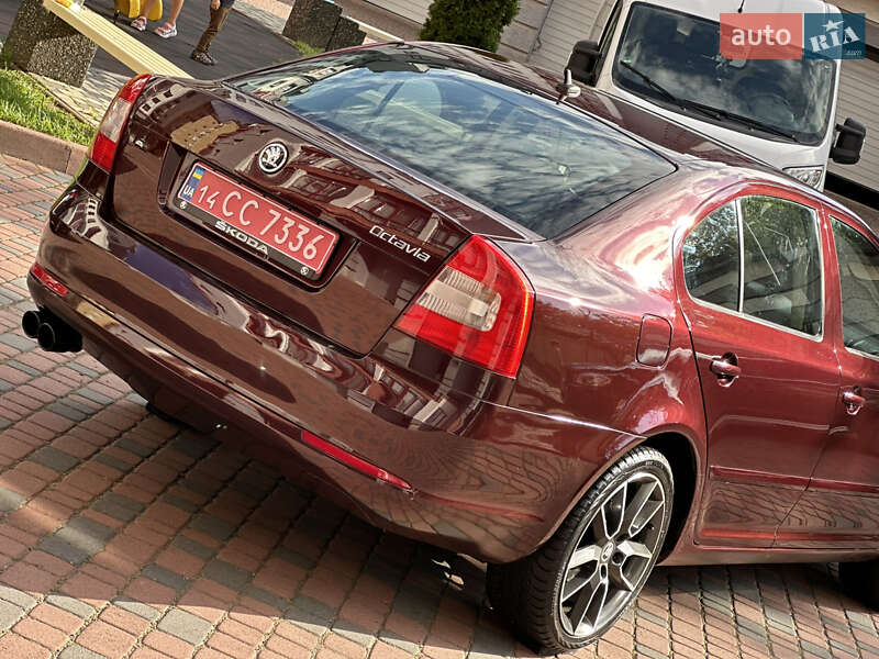 Лифтбек Skoda Octavia 2010 в Ивано-Франковске