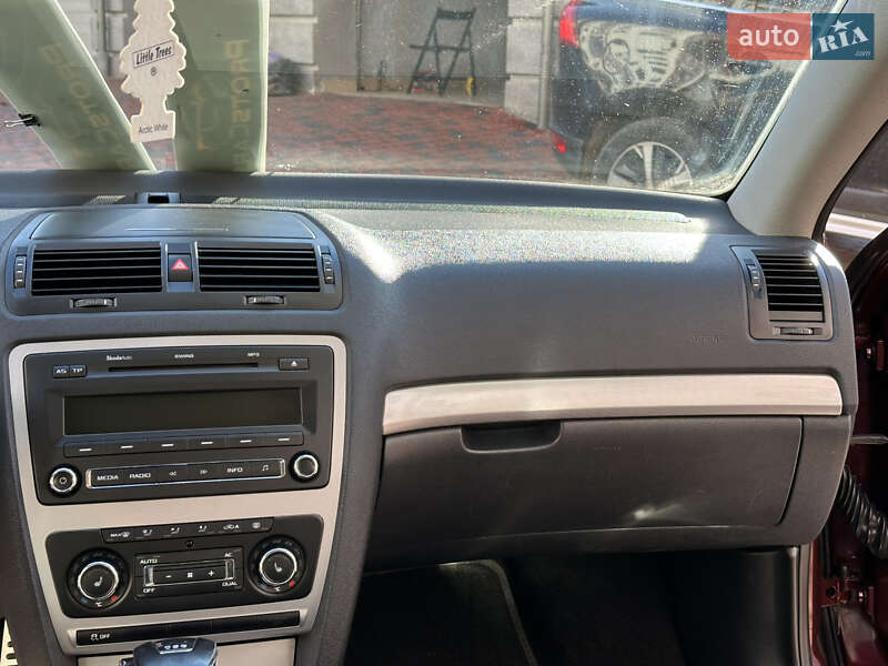 Лифтбек Skoda Octavia 2010 в Ивано-Франковске