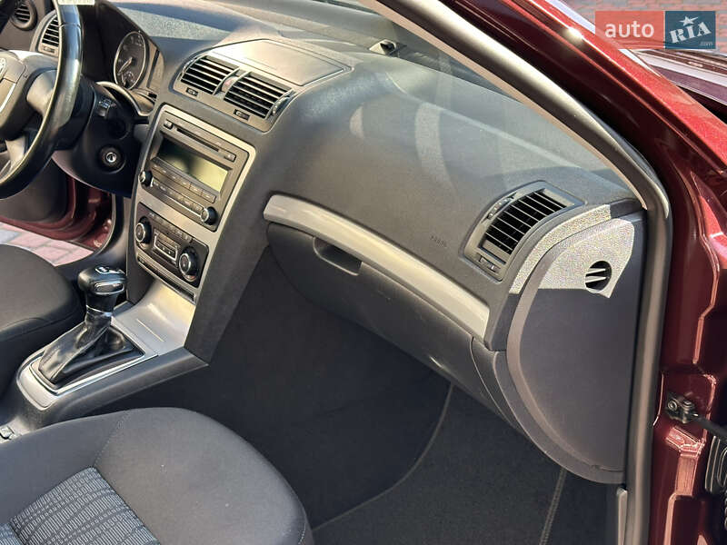 Лифтбек Skoda Octavia 2010 в Ивано-Франковске