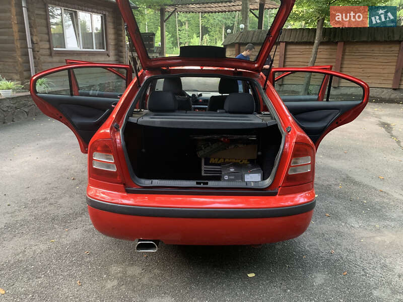 Лифтбек Skoda Octavia 2008 в Житомире