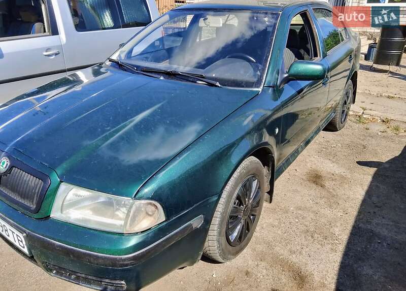 Лифтбек Skoda Octavia 2002 в Николаеве