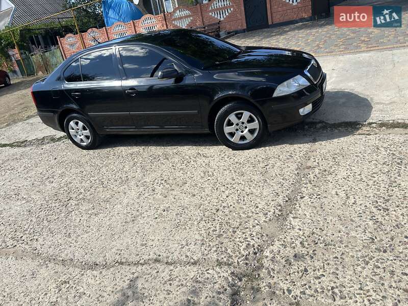 Лифтбек Skoda Octavia 2008 в Мостиске