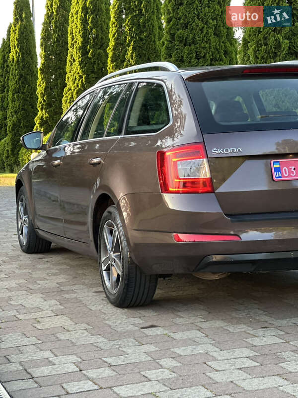 Универсал Skoda Octavia 2014 в Сарнах