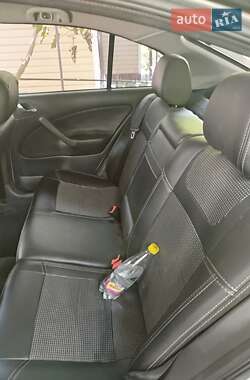 Лифтбек Skoda Octavia 2001 в 