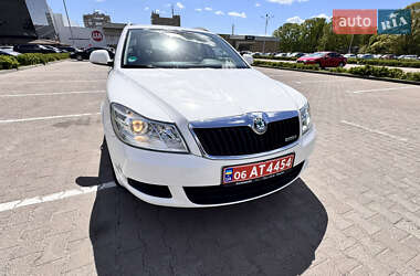 Універсал Skoda Octavia 2013 в Житомирі