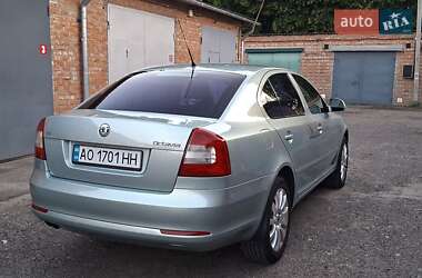 Лифтбек Skoda Octavia 2010 в 
