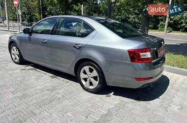 Лифтбек Skoda Octavia 2013 в 